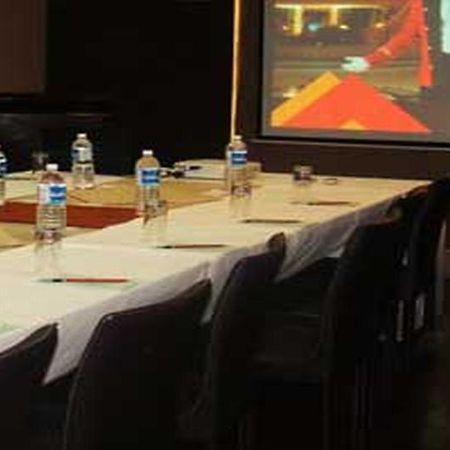 Hotel Siesta Hinjewadi Pune Eksteriør bilde