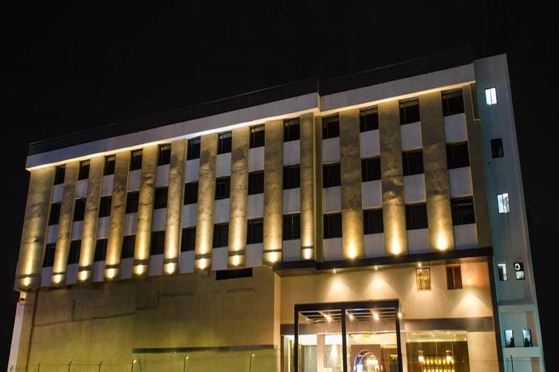 Hotel Siesta Hinjewadi Pune Eksteriør bilde